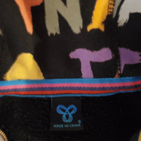 hoodie - Picture 7 of 8